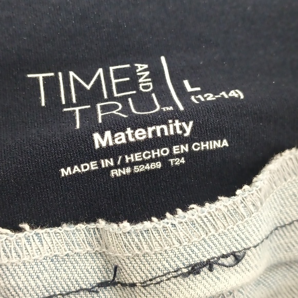 Maternity Denim shorts Sz 12 - 14 (large) comfort stretch jeans shorts NWT. - Picture 4 of 9